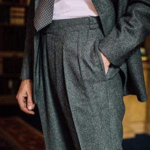 Pleated tailored trousers